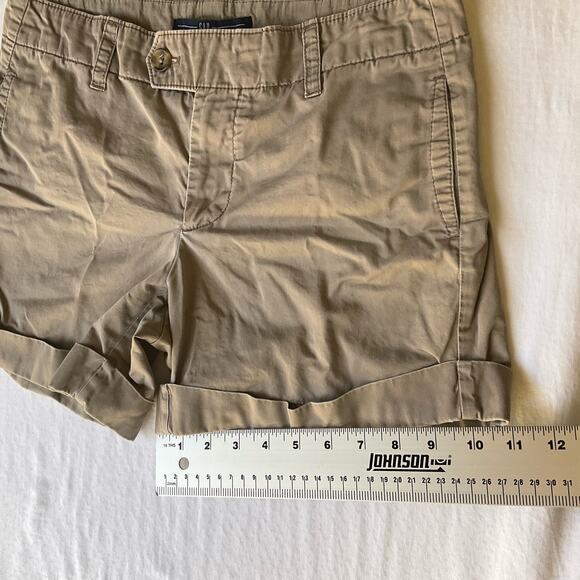 GAP Women’s Khaki Shorts size 4 US, Natural Tan - Picture 4 of 11